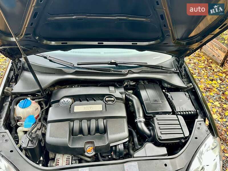 Хетчбек Volkswagen Golf 2008 в Полтаві