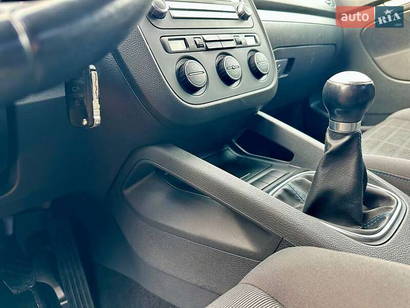 Хетчбек Volkswagen Golf 2008 в Полтаві