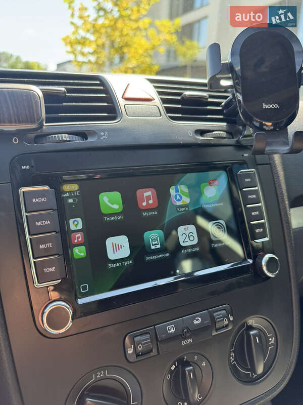 Хэтчбек Volkswagen Golf 2006 в Ужгороде