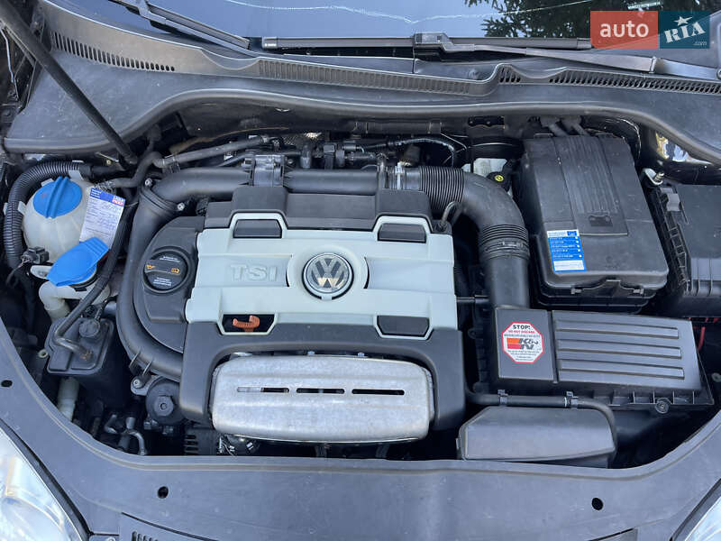 Хэтчбек Volkswagen Golf 2007 в Киеве