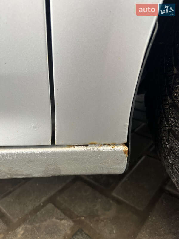 Хетчбек Volkswagen Golf 2004 в Полтаві