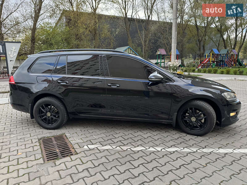 Универсал Volkswagen Golf 2013 в Хмельницком