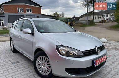 Універсал Volkswagen Golf 2012 в Калуші