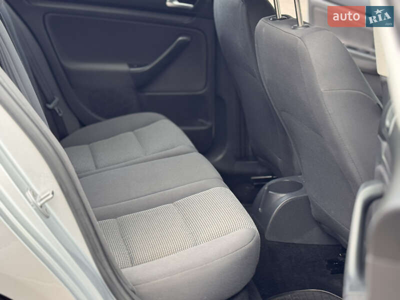 Универсал Volkswagen Golf 2008 в Запорожье