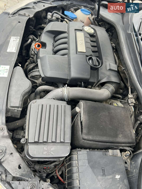 Універсал Volkswagen Golf 2009 в Звягелі