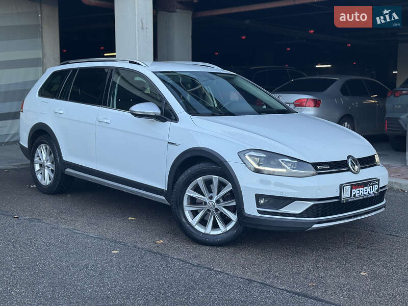 Универсал Volkswagen Golf 2017 в Киеве фото 2 Универсал Volkswagen Golf 2017 в Киеве