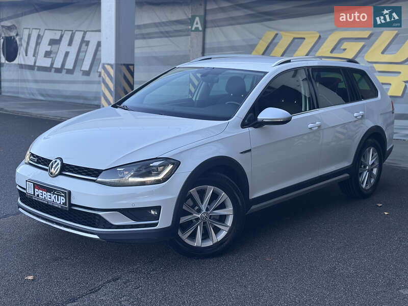 Универсал Volkswagen Golf 2017 в Киеве фото 6 Универсал Volkswagen Golf 2017 в Киеве
