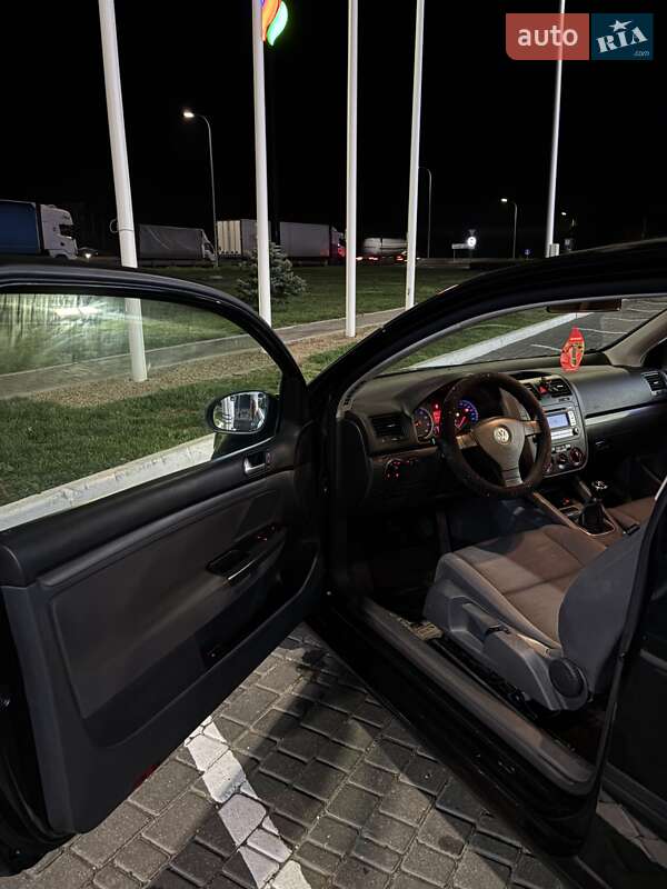 Хетчбек Volkswagen Golf 2007 в Холодній Балці