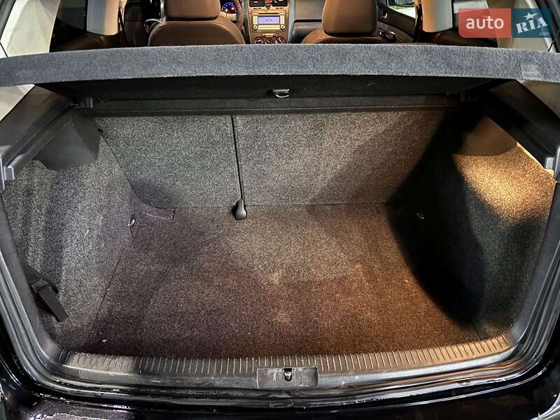 Хетчбек Volkswagen Golf 2007 в Холодній Балці