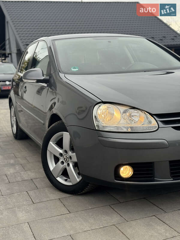 Хэтчбек Volkswagen Golf 2007 в Львове
