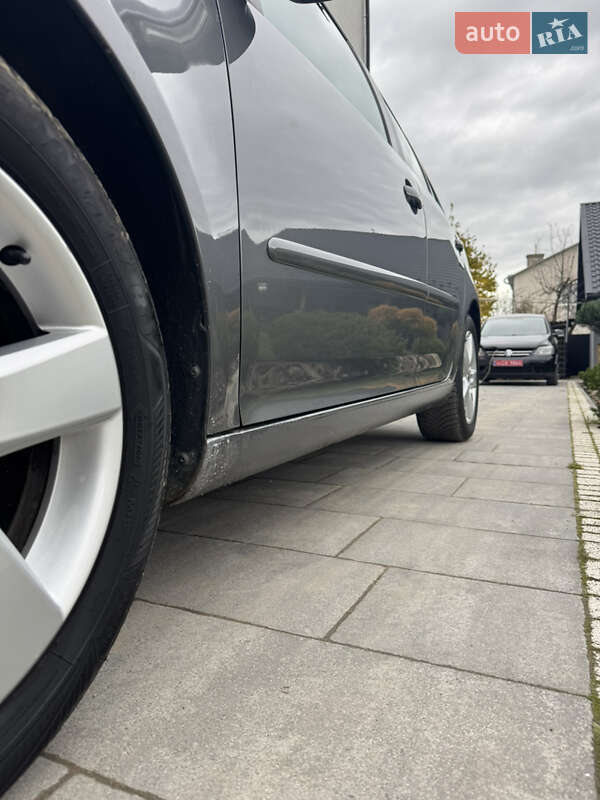 Хэтчбек Volkswagen Golf 2007 в Львове