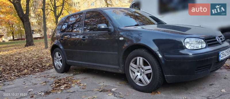 Volkswagen Golf 2002