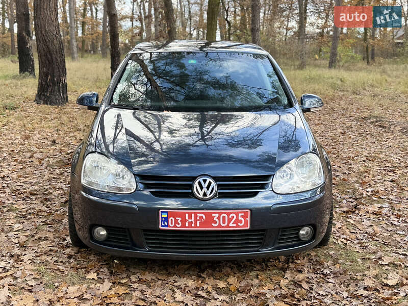 Хэтчбек Volkswagen Golf 2007 в Сумах