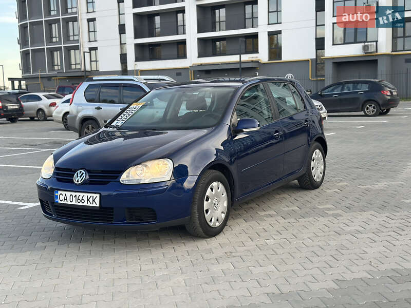 Хэтчбек Volkswagen Golf 2005 в Черкассах