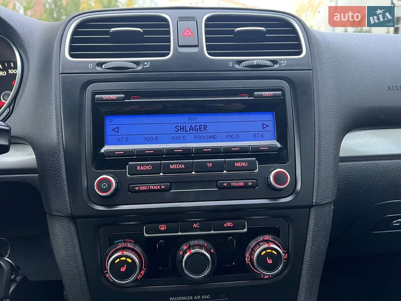 Хэтчбек Volkswagen Golf 2009 в Хмельницком