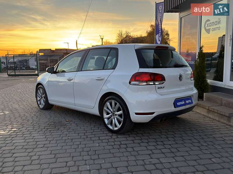 Хетчбек Volkswagen Golf 2012 в Львові