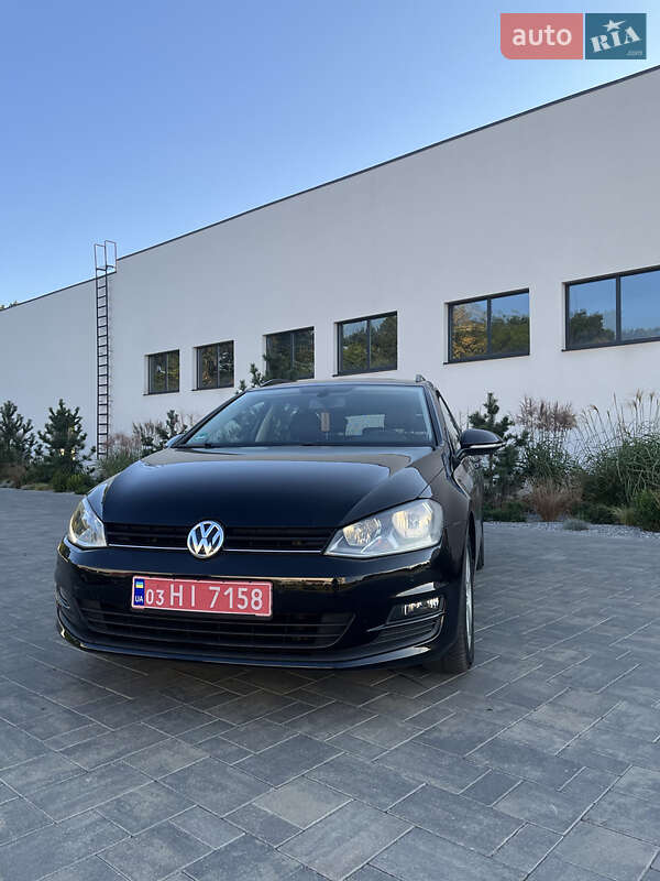 Універсал Volkswagen Golf 2015 в Луцьку