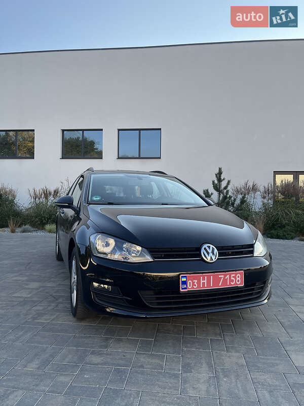 Універсал Volkswagen Golf 2015 в Луцьку