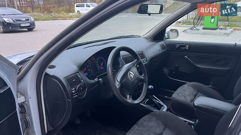 Хэтчбек Volkswagen Golf 1998 в Львове