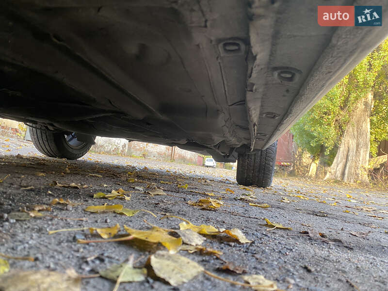 Хетчбек Volkswagen Golf 2001 в Полтаві