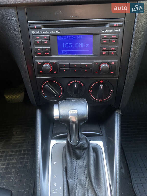 Хетчбек Volkswagen Golf 2001 в Полтаві