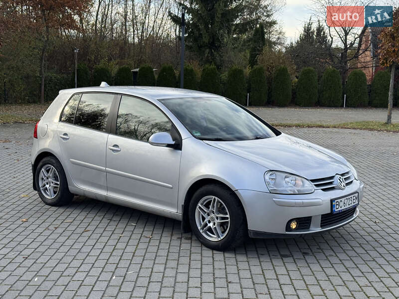 Хэтчбек Volkswagen Golf 2006 в Львове