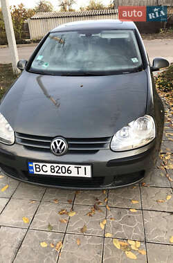 Хэтчбек Volkswagen Golf 2004 в Лозовой