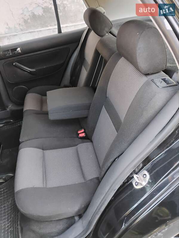 Хетчбек Volkswagen Golf 2000 в Стрию фото 10 Хетчбек Volkswagen Golf 2000 в Стрию