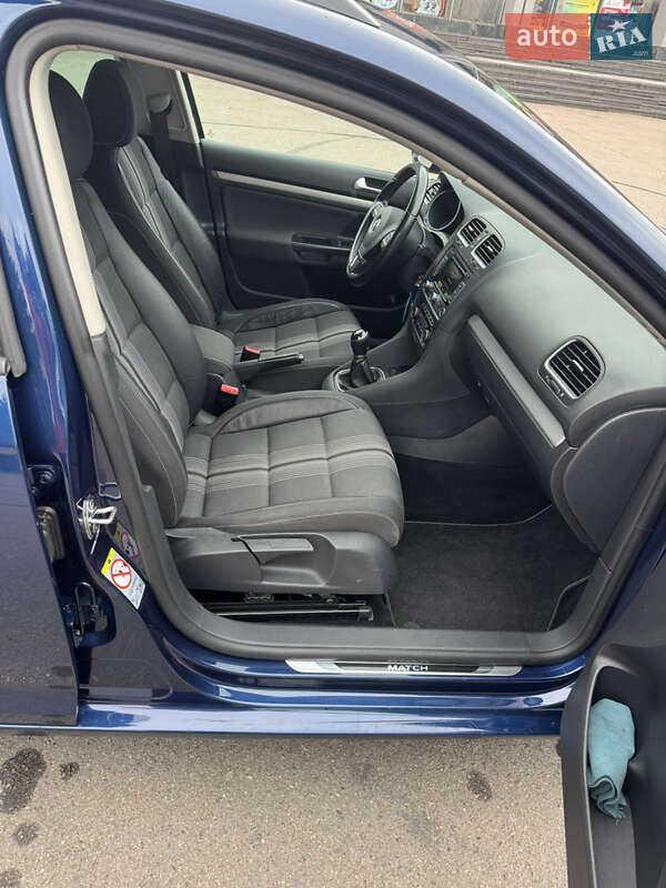 Универсал Volkswagen Golf 2012 в Ровно фото 45 Универсал Volkswagen Golf 2012 в Ровно