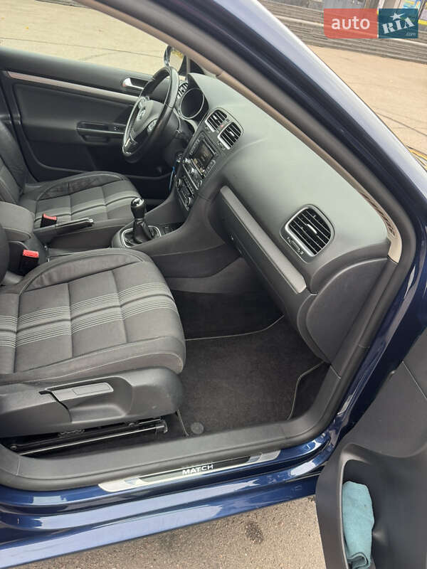 Универсал Volkswagen Golf 2012 в Ровно фото 47 Универсал Volkswagen Golf 2012 в Ровно