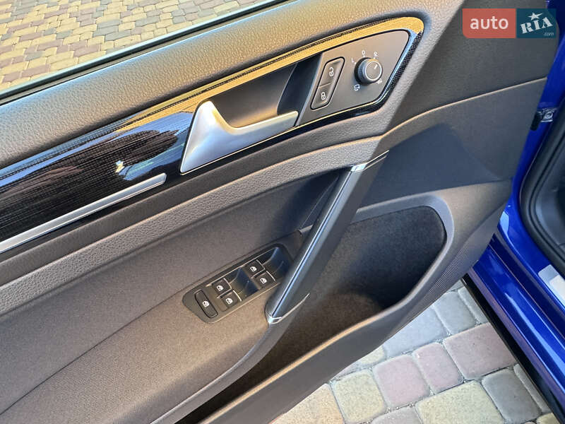 Хэтчбек Volkswagen Golf 2019 в Киеве фото 16 Хэтчбек Volkswagen Golf 2019 в Киеве