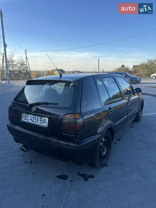 Хэтчбек Volkswagen Golf 1997 в Львове