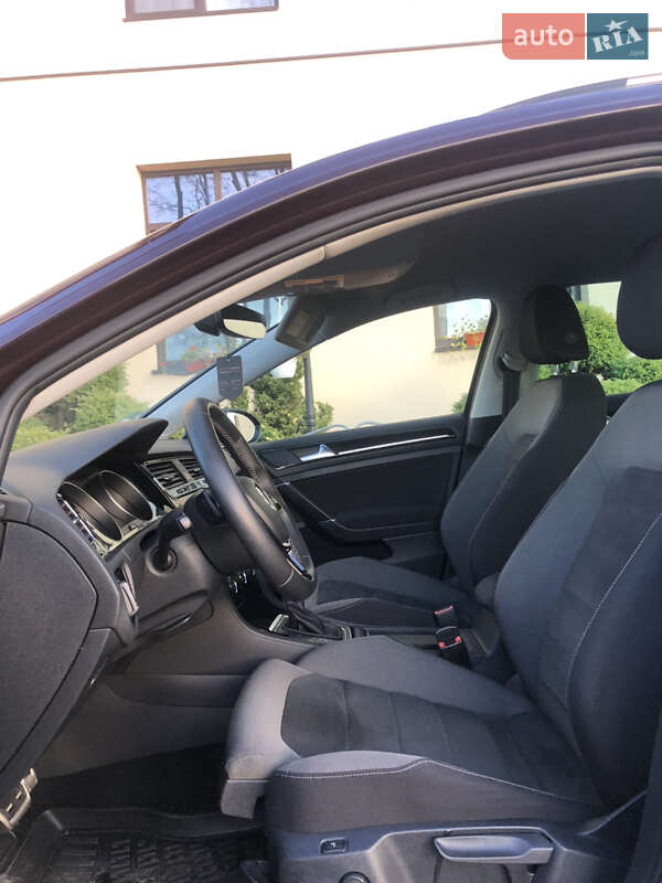 Універсал Volkswagen Golf 2018 в Стрию фото 40 Універсал Volkswagen Golf 2018 в Стрию