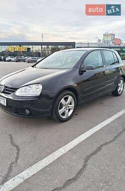 Хэтчбек Volkswagen Golf 2008 в Киеве