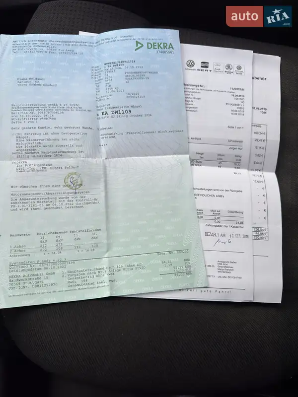 Хэтчбек Volkswagen Golf 2001 в Ахтырке документ