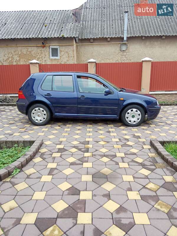 Хетчбек Volkswagen Golf 1997 в Виноградові