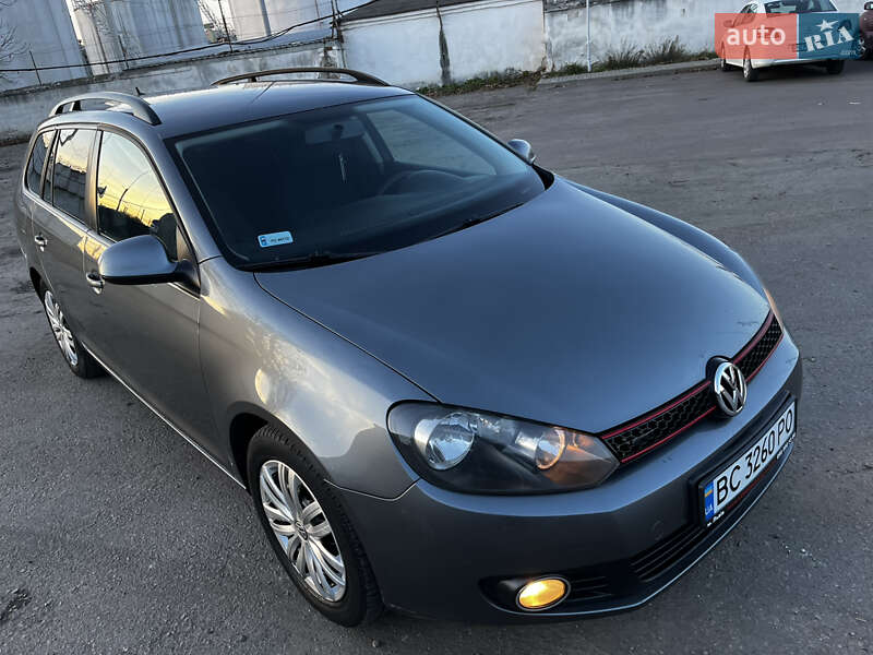 Универсал Volkswagen Golf 2010 в Львове