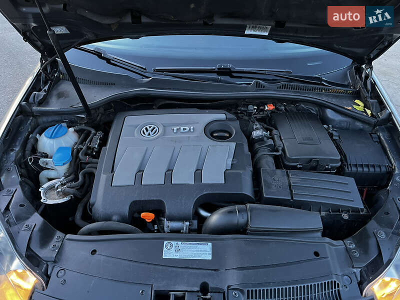 Универсал Volkswagen Golf 2010 в Львове