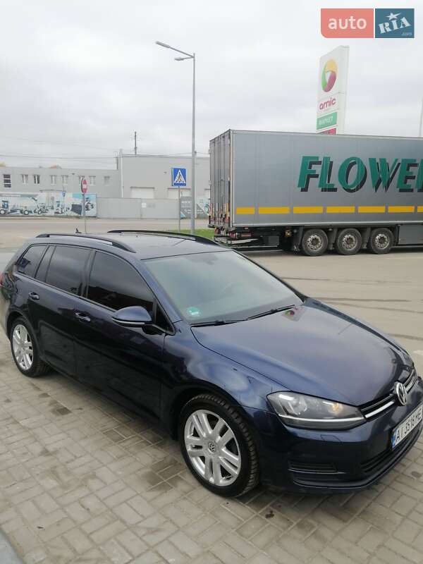 Универсал Volkswagen Golf 2016 в Вишневом