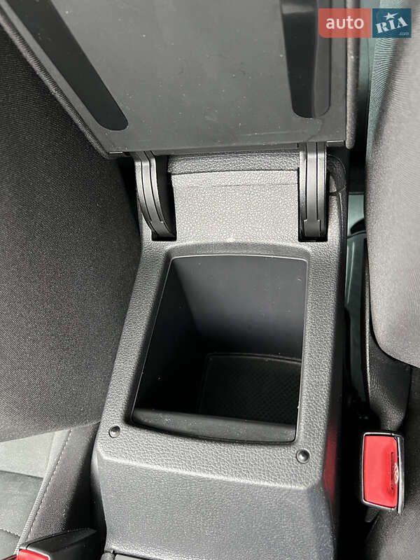 Універсал Volkswagen Golf 2018 в Ужгороді