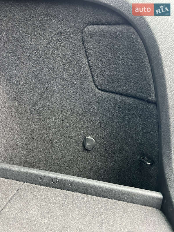 Універсал Volkswagen Golf 2018 в Ужгороді