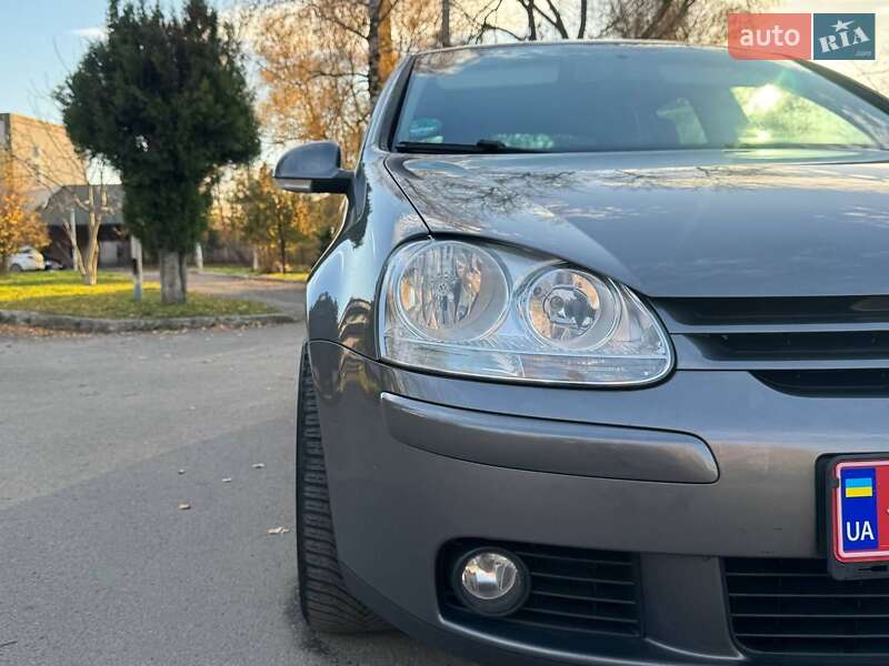 Хэтчбек Volkswagen Golf 2007 в Надворной