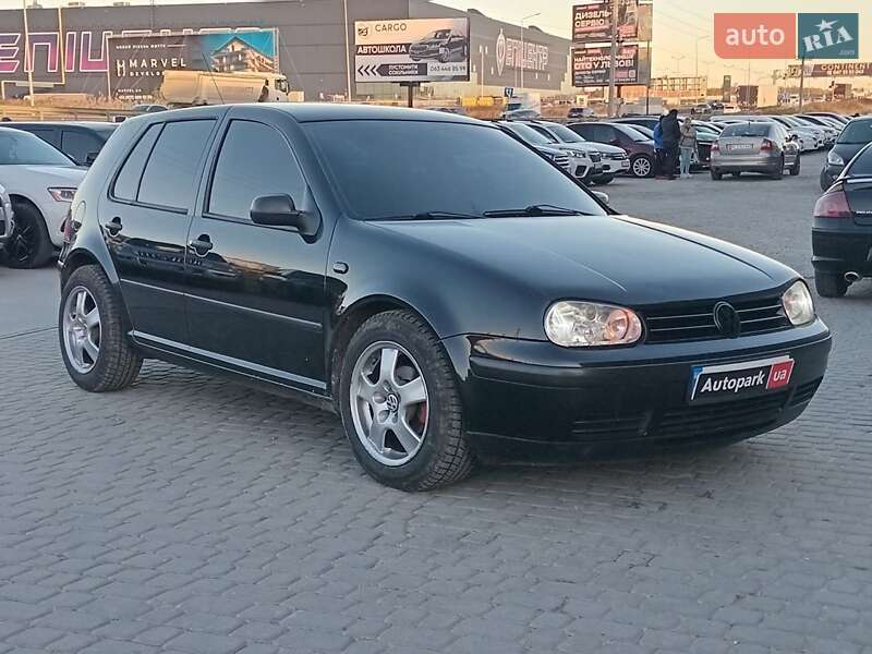 Хэтчбек Volkswagen Golf 2000 в Львове