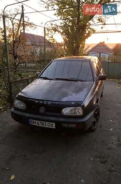 Хетчбек Volkswagen Golf 1995 в Цебрикове