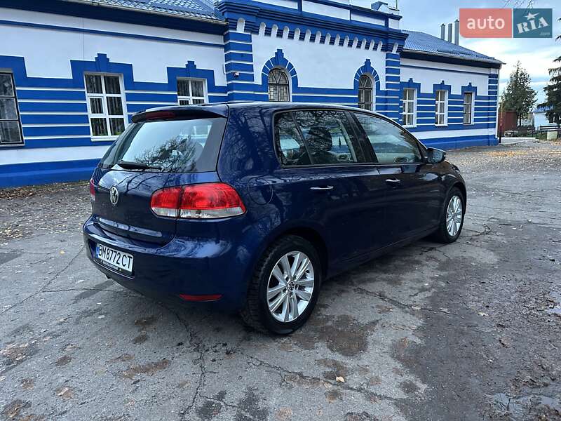 Хэтчбек Volkswagen Golf 2010 в Лебедине
