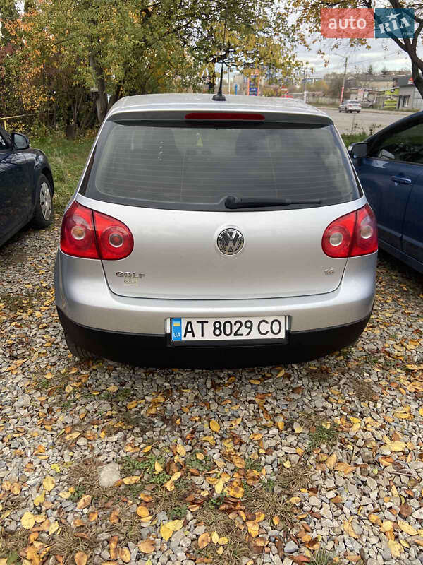 Хетчбек Volkswagen Golf 2008 в Івано-Франківську