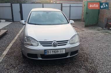 Хэтчбек Volkswagen Golf 2005 в Миргороде