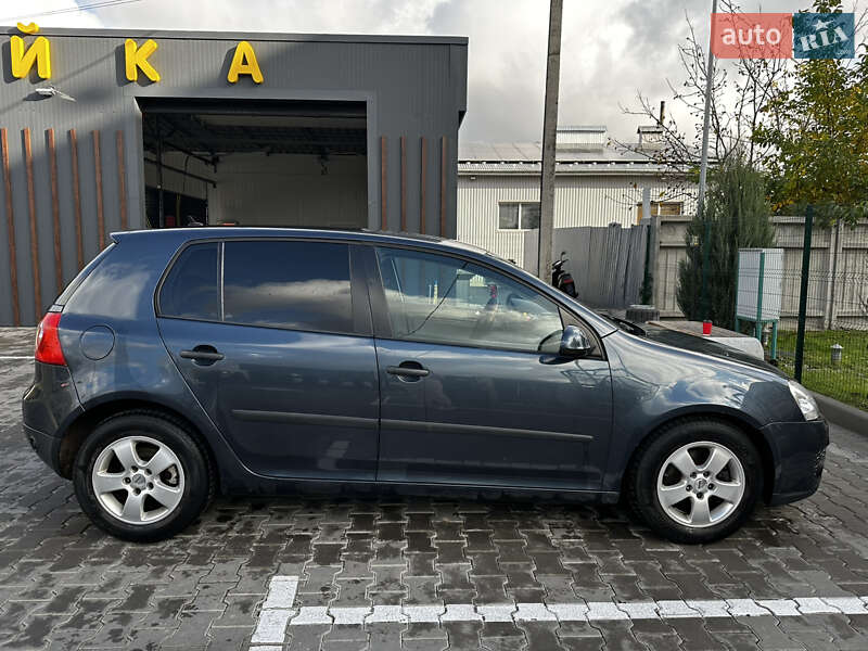 Хэтчбек Volkswagen Golf 2004 в Виннице фото 5 Хэтчбек Volkswagen Golf 2004 в Виннице