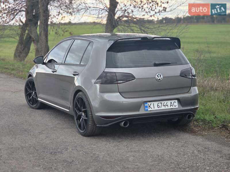 Хетчбек Volkswagen Golf 2013 в Пирятині