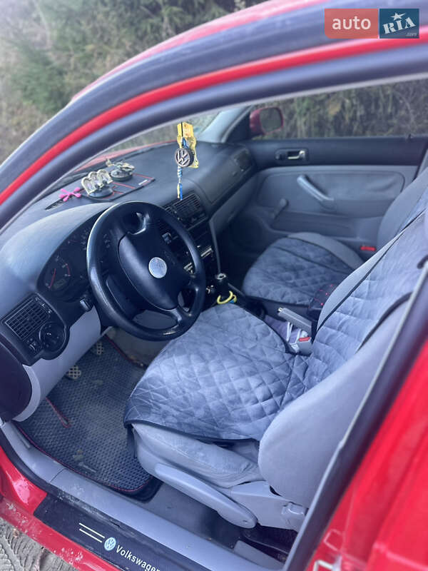 Хетчбек Volkswagen Golf 1998 в Путилі